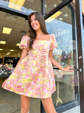 Load image into Gallery viewer, VANESSA FLORAL DRESS
