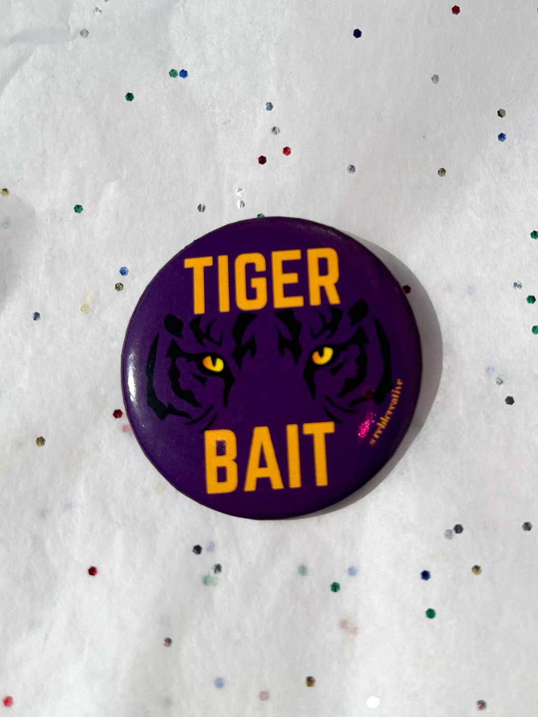 PURPLE TIGERBAIT BUTTON