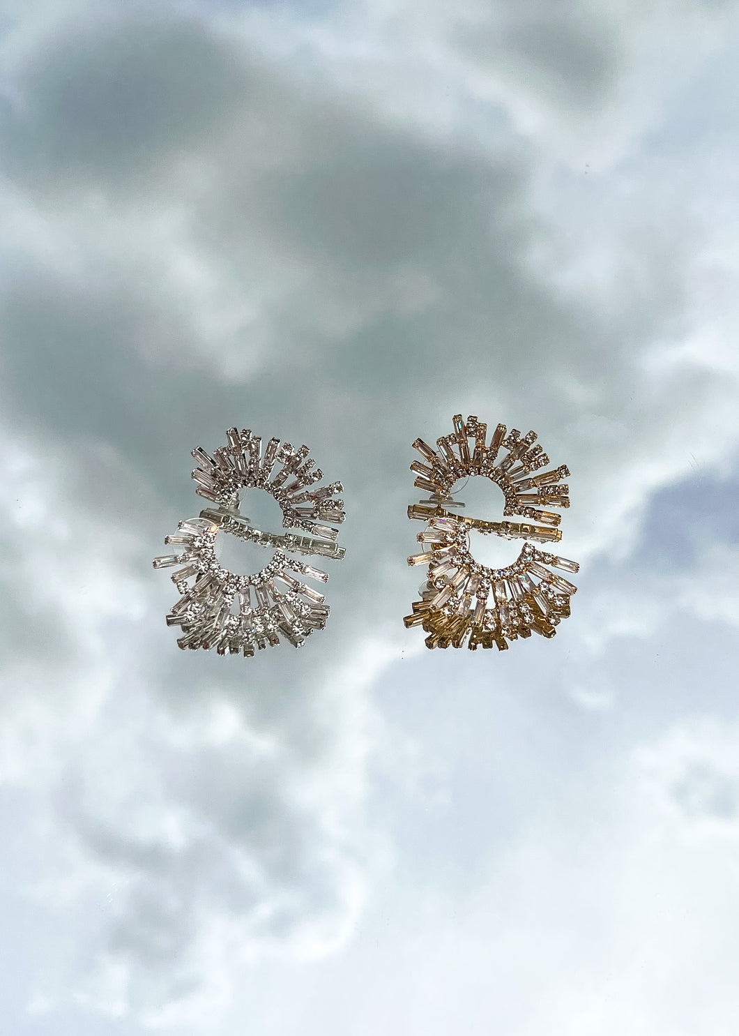 STAR BURST EARRING